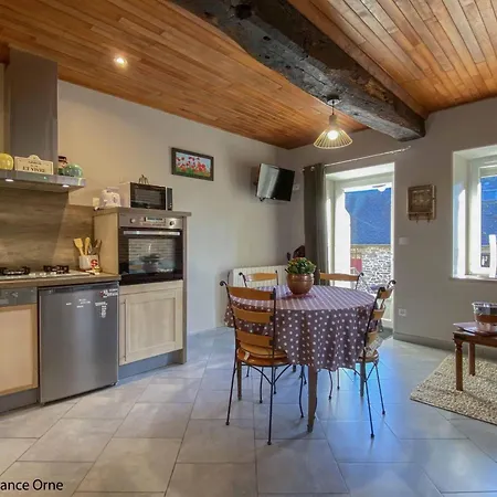 Charmante Maison Renovee Avec Terrasse Privee Et Jardin - Fr-1-497-159 Lejlighed La Chapelle-Moche