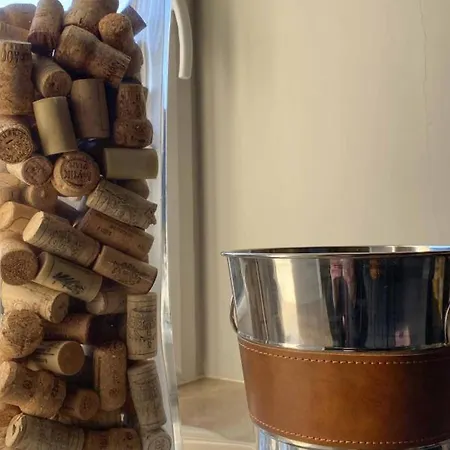 Charmante Maison Renovee Avec Terrasse Privee Et Jardin - Fr-1-497-159 Lejlighed