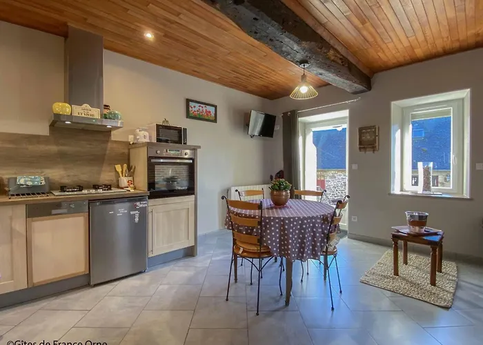 Charmante Maison Renovee Avec Terrasse Privee Et Jardin - Fr-1-497-159 Lägenhet La Chapelle-Moche