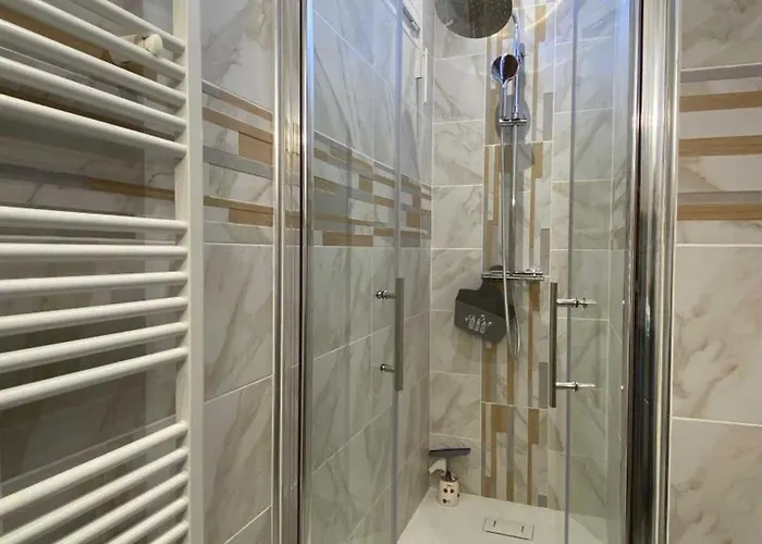 Charmante Maison Renovee Avec Terrasse Privee Et Jardin - Fr-1-497-159 Lägenhet La Chapelle-Moche